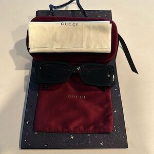 Gucci Rectangular-frame sunglasses